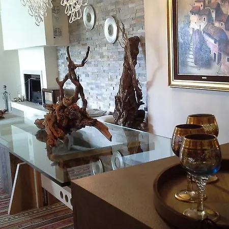 Διαμέρισμα La Maison Du Papillon Blanc *
